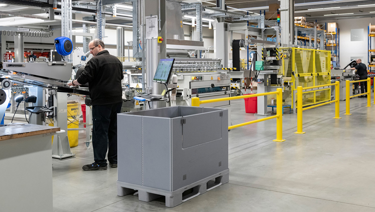 为了满足金风科技（Goldwind）的需求，我们在丹嫩贝格的新工厂投资了约 200 万欧元。 照片：大陆集团